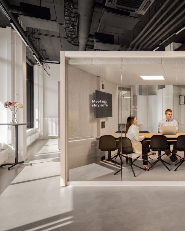 Vetrospace Showroom XXL