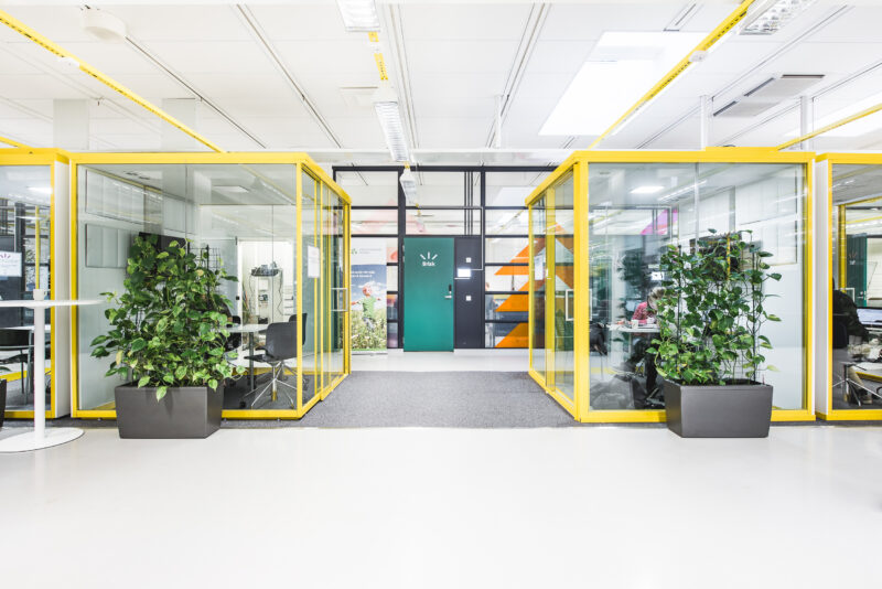 Aluminum frame office pod